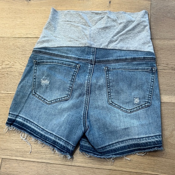 Maternity shorts - Picture 4 of 5